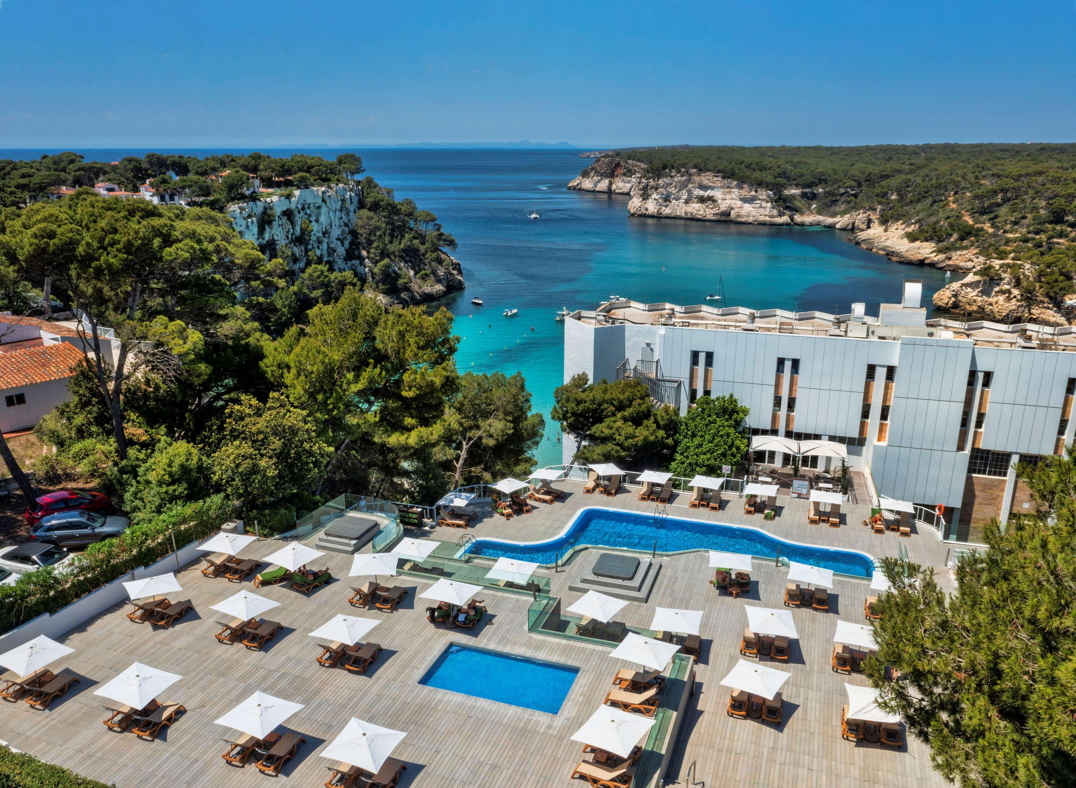 Отель Melia Cala Galdana Кала-Галдана Экстерьер фото Aerial view of the hotel